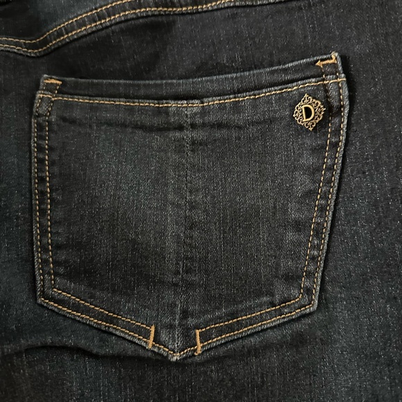 Democracy “Ab”solution Women's Itty Bitty Boot Cut Jeans - Picture 3 of 5